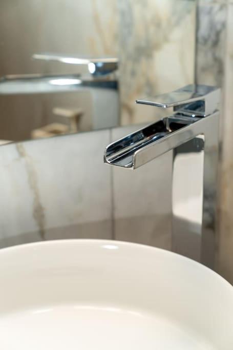 Dema Luxury Suites - Perikleous E6 Ateny Zewnętrze zdjęcie