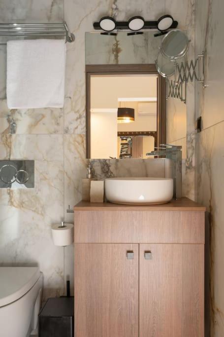 Dema Luxury Suites - Perikleous E6 Ateny Zewnętrze zdjęcie
